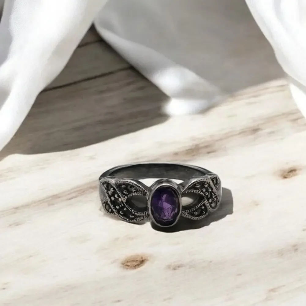 Amethyst and Marcasite Art Deco Sterling Silver 925 Vintage Ring US Size 8